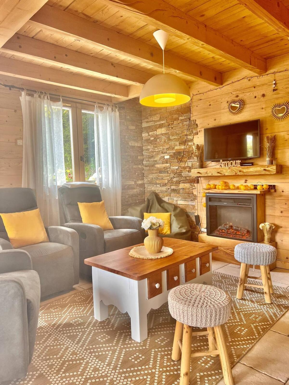 Charming Family Chalet For 8 People, With Private Hot Tub Les Clefs Extérieur photo