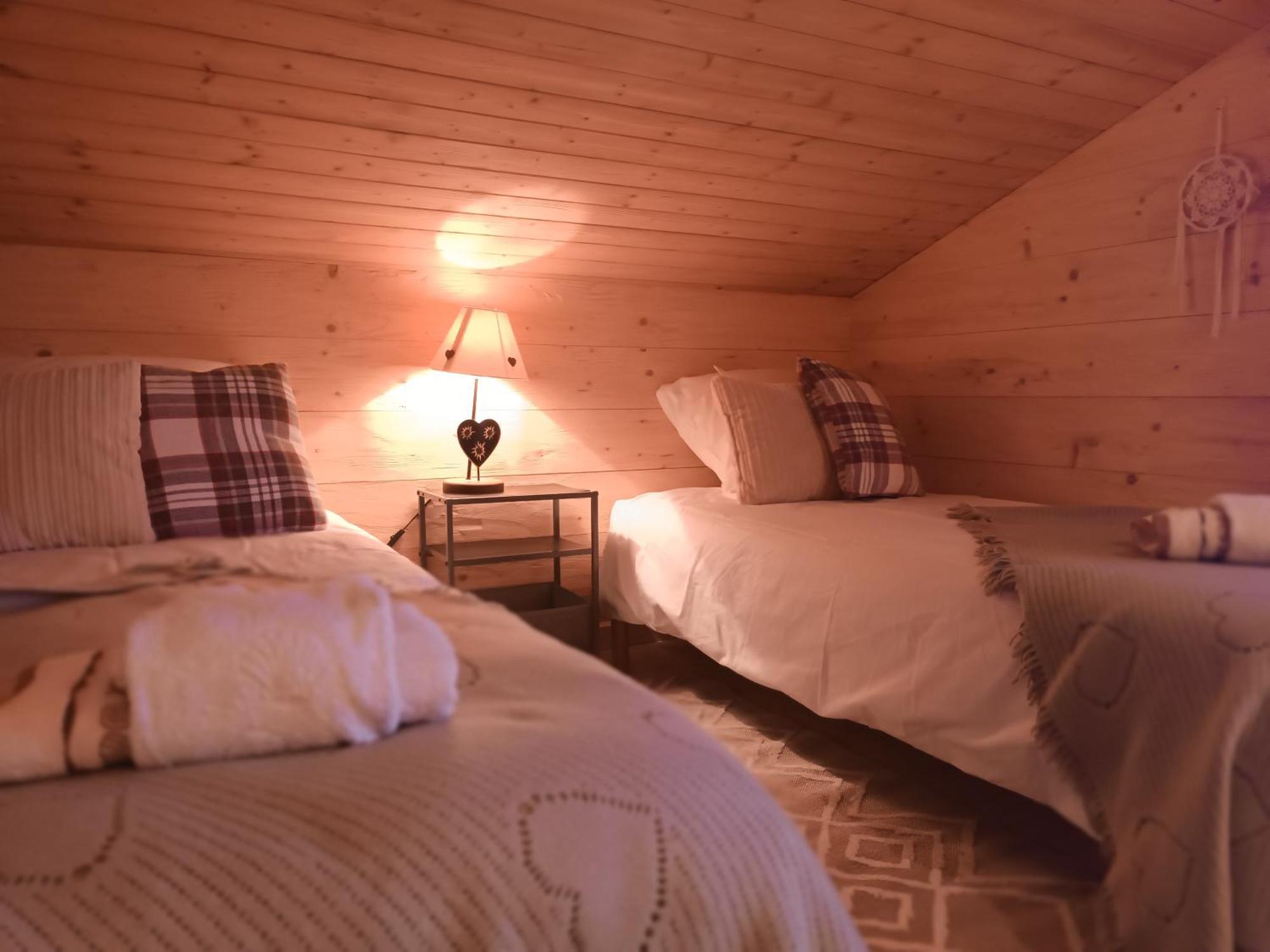 Charming Family Chalet For 8 People, With Private Hot Tub Les Clefs Extérieur photo