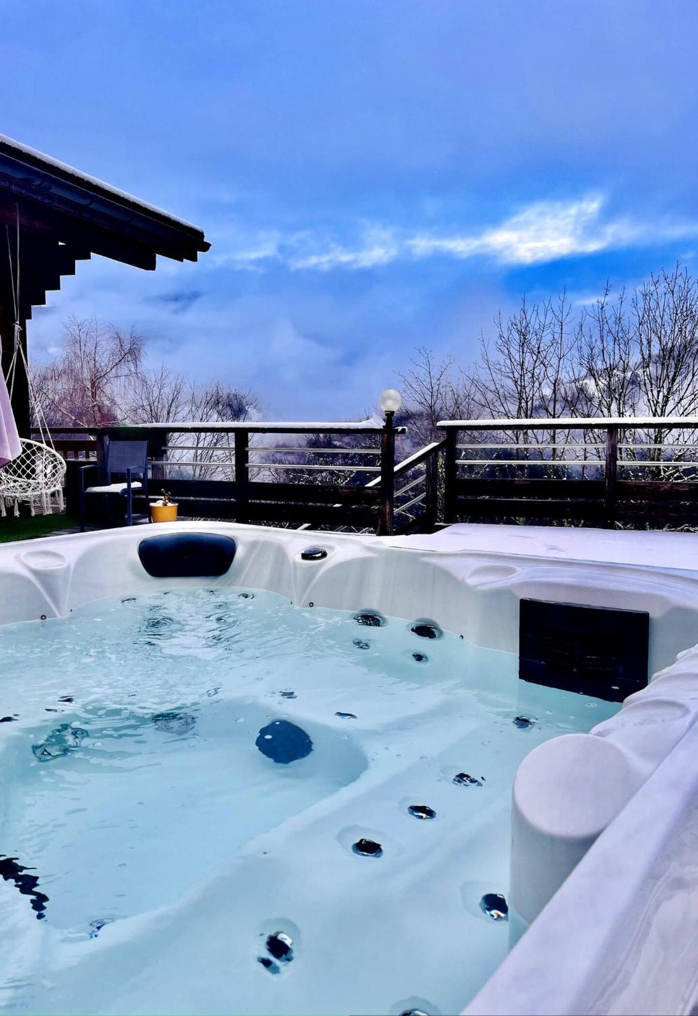 Charming Family Chalet For 8 People, With Private Hot Tub Les Clefs Extérieur photo